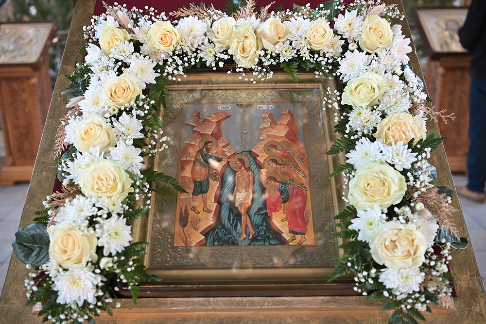  Всенощное бдение в праздник Богоявления в Константино-Еленинском кафедральном соборе.